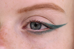 503 Eye Pencil Green Glow