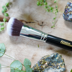 Essentials makeup brush set