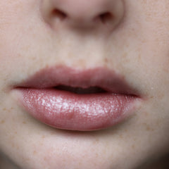 654 Lip Gloss Rose Glow